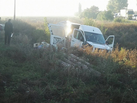 Свежие новости: Под Первомайском микроавтобус столкнулся с поездом