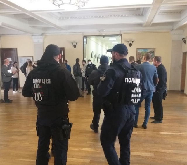 Свежие новости: В мэрии Николаева нашли подозрительный рюкзак — это оказались учения СБУ