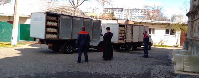 Свежие новости: #ВеликденьВдома. В Николаеве священник ПЦУ освятил паски хлебозавода №1 и в «Сільпо» (ФОТО, ВИДЕО)