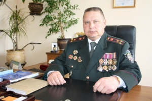 Свежие новости: Руководство скандальной Вознесенской колонии разъезжает на дорогих иномарках,а заключенных кормят тухлой рыбой