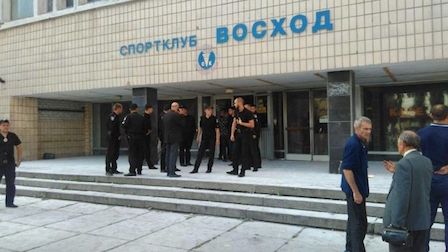 Свежие новости: Рейдерский захват спортивного комплекса «Восход» в Киеве. Подробности конфликта