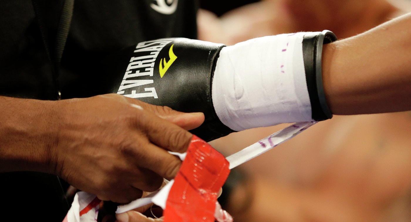 Фото новости: Сербский боксер-профессионал проиграл любителю Раулю Санчесу Свежие новости: Сербский боксер-профессионал проиграл любителю Раулю Санчесу