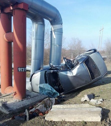 Свежие новости: В Южноукраїнську автівка врізалась у тепломережу: є жертви