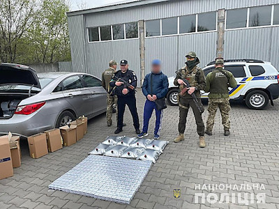 Свежие новости: На Одесчине полиция задержала николаевца, перевозившего контрафактные алкоголь и сигареты