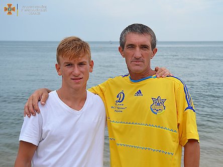 Свежие новости: В Очакове вожатый и его подопечный спасли утопающих