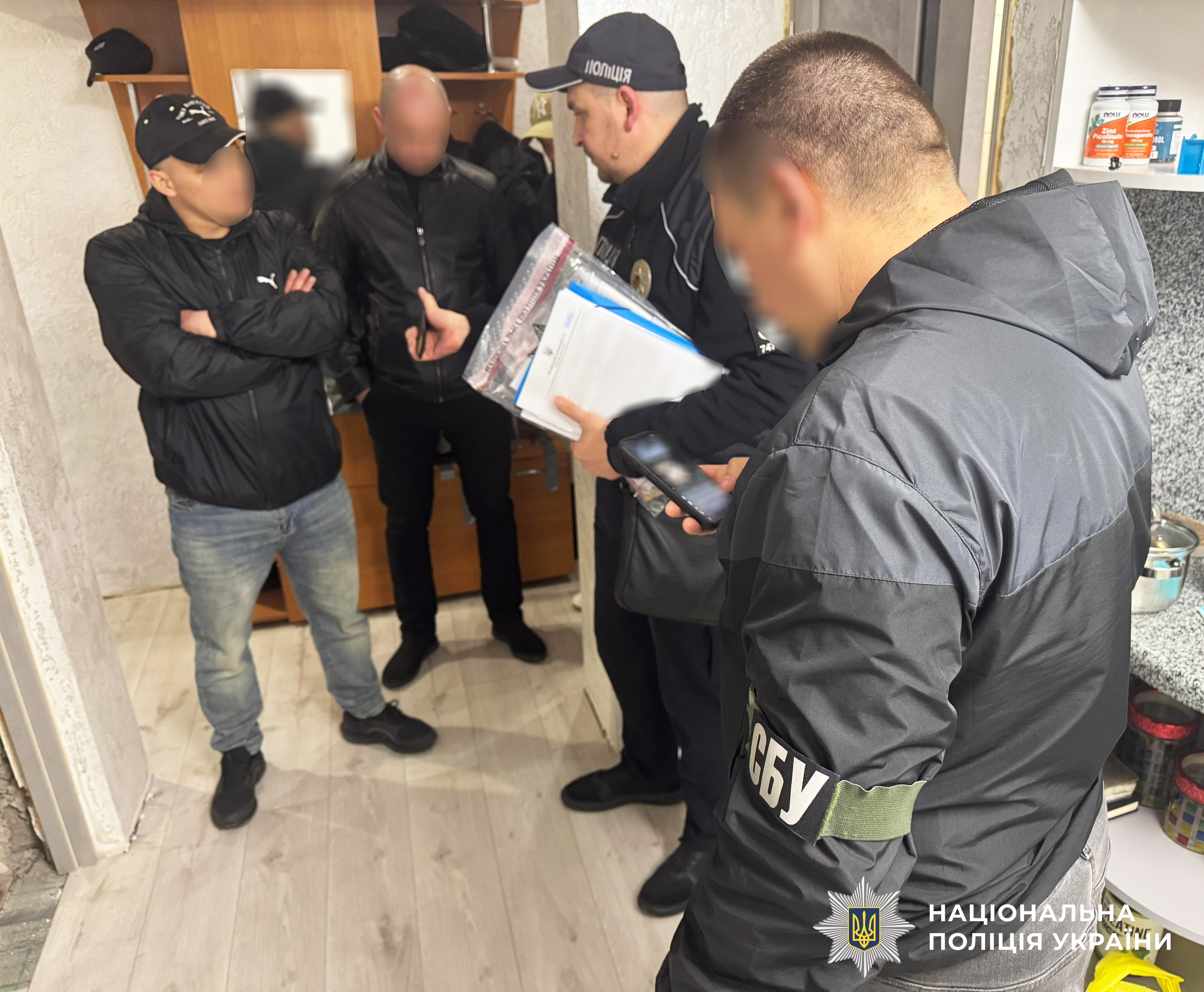 Свежие новости: На Миколаївщині поліцейські викрили військовослужбовця ТЦК та СП і його спільника на одержанні неправомірної вигоди