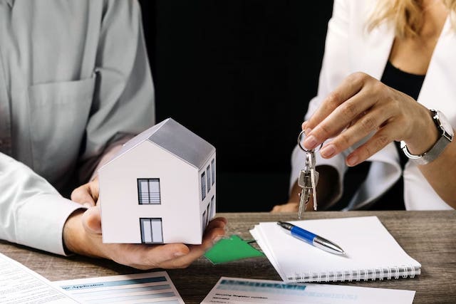 Свежие новости: В Первомайске семьям переселенцев дадут 4 коммунальные квартиры