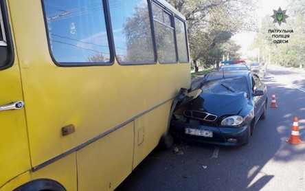 Фото новости: ДТП в Одессе: пострадала пассажир Свежие новости: ДТП в Одессе: пострадала пассажир