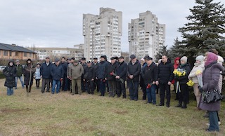 Фото новости: В Южноукраїнську вшанували учасників бойових дій на території інших держав Свежие новости: В Южноукраїнську вшанували учасників бойових дій на території інших держав