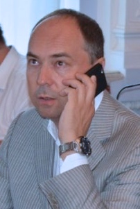 Свежие новости: У Соколова есть дела поважнее: бютовец  не дождался своего вопроса и покинул сессионный зал