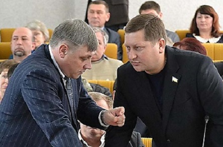 Фото новости: «Ему нужны бесхарактерные и бесхребетные»: Депутат Ивануна о фаворите Пидберезняка в Николаевском облсовете Свежие новости: «Ему нужны бесхарактерные и бесхребетные»: Депутат Ивануна о фаворите Пидберезняка в Николаевском облсовете