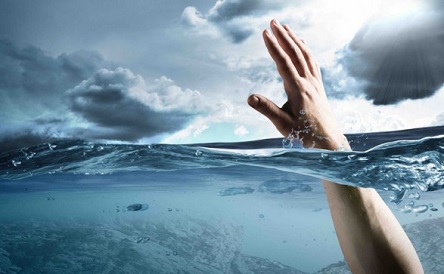 Свежие новости: На Николаевщине мужчина, ловивший раков, запутался в водорослях и утонул