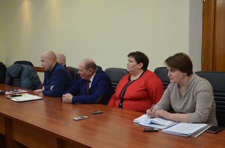 Свежие новости: Потолок в Новобугском колледже обвалился из-за влаги и сырости