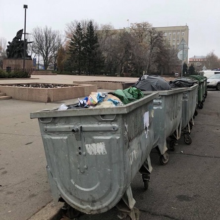 Свежие новости: Сенкевич отчитал фирму-организатора новогодних праздников в Николаеве за мусорные баки на Соборной