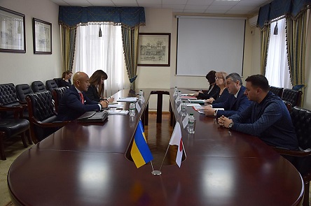 Свежие новости: Николаевская ОГА попросила японскую корпорацию инвестировать деньги в аэропорт и новый мост