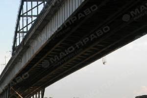 Свежие новости: В Николаеве парень прыгнул с моста и разбился насмерть (Видео)