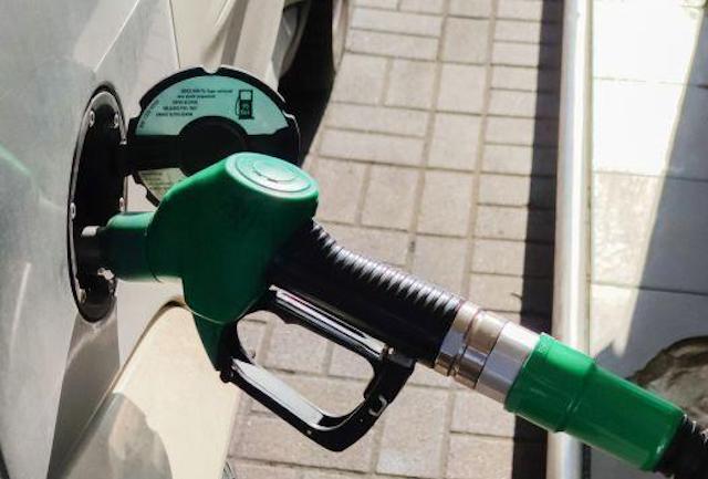 Свежие новости: Бензин и дизтопливо резко подорожали после публикации новой максимальной цены