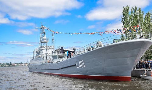 Фото новости: В Николаеве на судостроительном заводе загорелся десантный корабль «Юрий Олефиренко» Свежие новости: В Николаеве на судостроительном заводе загорелся десантный корабль «Юрий Олефиренко»