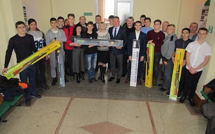 Свежие новости: Материально-техническая база школ Заводского района пополнилась новым тренировочным оборудованием