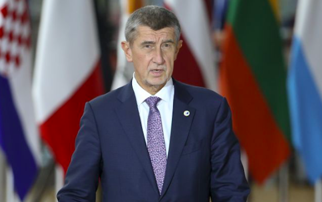 Свежие новости: Прем’єр Чехії зустрінеться із Зеленським у Вірменії, але до України їхати не планує