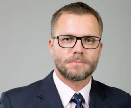 Свежие новости: Нардеп Вадатурский заявил, что министр Омелян уклоняется от ответственности за ремонт государственных дорог