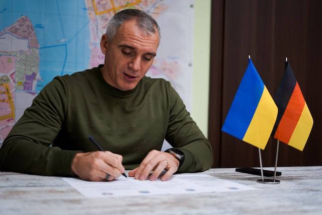 Фото новости: Миколаїв та німецький Бедбург підписали меморандум — тепер вони міста-партнери Свежие новости: Миколаїв та німецький Бедбург підписали меморандум — тепер вони міста-партнери