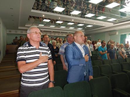 Фото новости: Глава администрации Центрального района Александр Береза вручил нагрудные знаки отличия участникам АТО Свежие новости: Глава администрации Центрального района Александр Береза вручил нагрудные знаки отличия участникам АТО