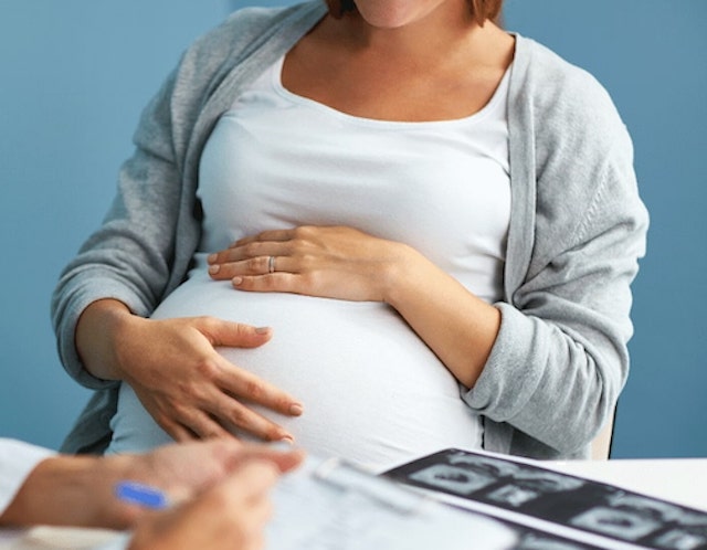 Свежие новости: Водитель троллейбуса в Николаеве избила беременную женщину из-за порванных купюр