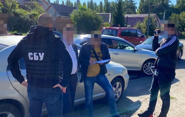 Свежие новости: СБУ задержала на взятке в 20 тысяч долларов начальника Летной академии НАУ