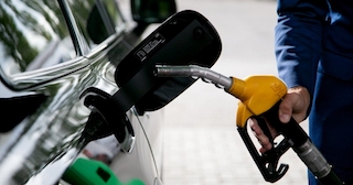 Свежие новости: Бензин дорожчатиме на 2 грн щотижня