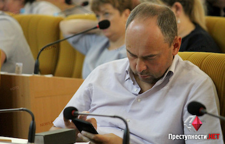 Фото новости: «Разворовывали, а сейчас создают комиссию, чтобы прикрыть хвосты!»: БЮТовца Соколова вынудили снять вопрос по аэропорту Свежие новости: «Разворовывали, а сейчас создают комиссию, чтобы прикрыть хвосты!»: БЮТовца Соколова вынудили снять вопрос по аэропорту