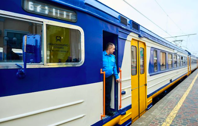 Свежие новости: В Україні масштабні затримки поїздів після атаки РФ