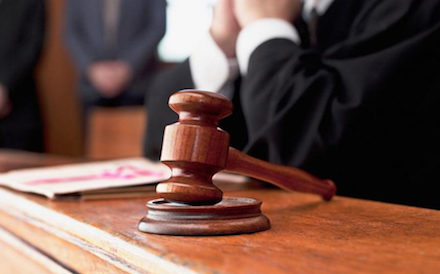 Свежие новости: Украина по решению Высшего совета правосудия заплатит одному из главарей террористов