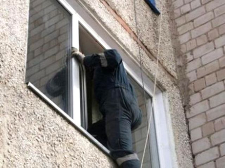 Свежие новости: В Южноукраинске спасатели помогли пенсионерке, которая упала дома и не могла встать