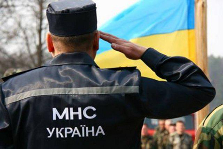 Фото новости: На праздники в Украине охраняют правопорядок 7 тысяч спасателей Свежие новости: На праздники в Украине охраняют правопорядок 7 тысяч спасателей