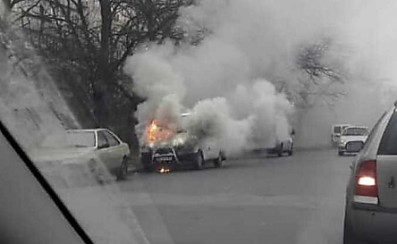 Свежие новости: В Николаеве утром сгорел припаркованный микроавтобус