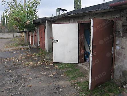 Свежие новости: В Николаеве парень нашел в гараже труп своего отца с множеством ссадин на теле