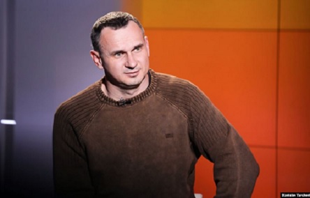 Свежие новости: Олег Сенцов отримав особисто премію імені Магнітського