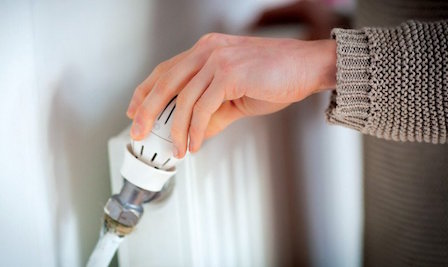 Свежие новости: В доме на Херсонском шоссе, который до сих пор оставался без тепла, включено отопление