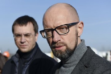 Свежие новости: Яценюк вместе с семьей покинул Украину: готовится к худшему