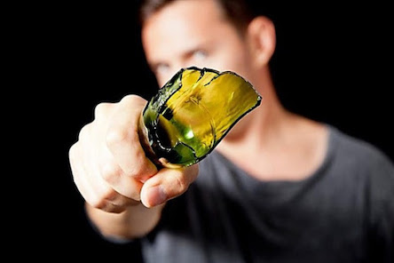 Свежие новости: В Николаеве злоумышленник разбил стеклянную бутылку и ударил мужчину в шею