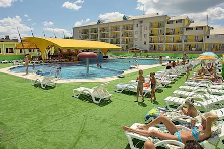 Свежие новости: ВИДЕО. «Питались они самостоятельно, произвольно, где попало» — на базе отдыха в Коблево подтвердили отравление 15 детей из Киева