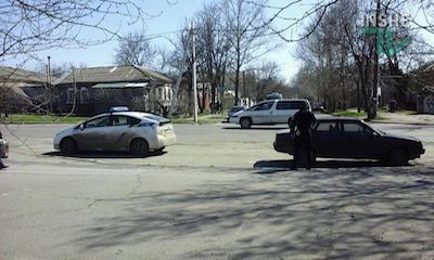 Свежие новости: Сквер возле Николаевского судостроительного завода оцеплен — обнаружен подозрительный пакет