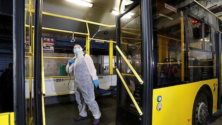 Фото новости: В Николаеве проводят карантинные проверки в транспорте Свежие новости: В Николаеве проводят карантинные проверки в транспорте