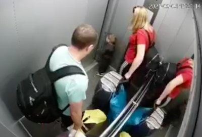 Свежие новости: Видео. Одесские правоохранители разыскивают родителей, которые били маленького сына в жилкомплексе