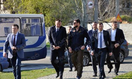 Свежие новости: Савченко и его команда высадили аллею японской вишни