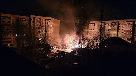 Свежие новости: В Николаеве местные жители сообщают о попаданиях вражеских снарядов в жилом секторе