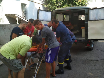 Свежие новости: Очаківський район: рятувальники допомогли медикам у транспортуванні жінки