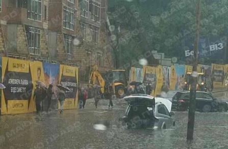 Свежие новости: В результате ливня в Киеве 