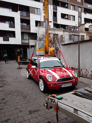 Свежие новости: Одессит «припарковал» автомобиль на балконе седьмого этажа